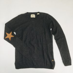 Trui grijs met sterpatches Scotch and soda 10jr / 140