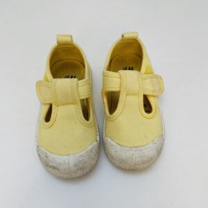 Sandalen pastel geel H&M maat 20/21