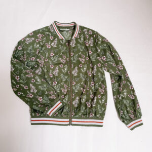 Lichte bomberjacket groen flowers Fish and Chips by JBC 146