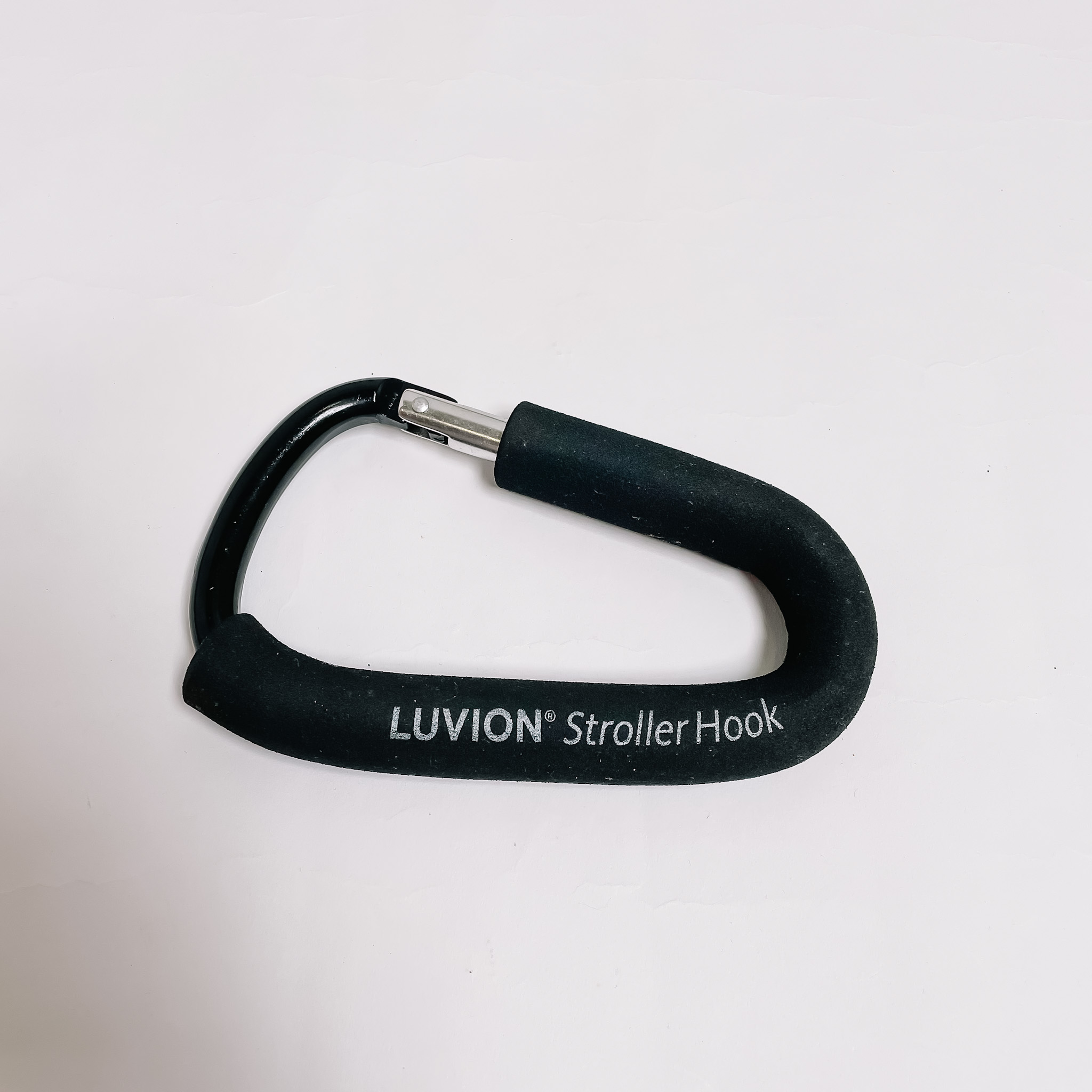 luvion stroller hook