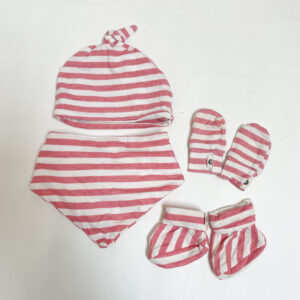Set mutsje + wantjes + bandanaslab pink stripes Babybites newborn
