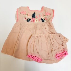 Tweedelige set kleedje + bloomer pink embroidery Louise Misha 18m